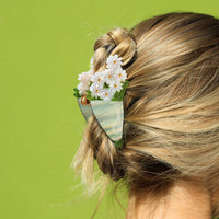 Daisy Flower Resin Claw Hair Clip
