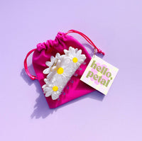 Daisy Flower Resin Claw Hair Clip