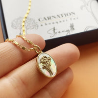 Language of Flowers Pearl and Gold Plate Necklace