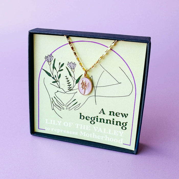 Mother of Pearl Flower Necklace For New Mothers