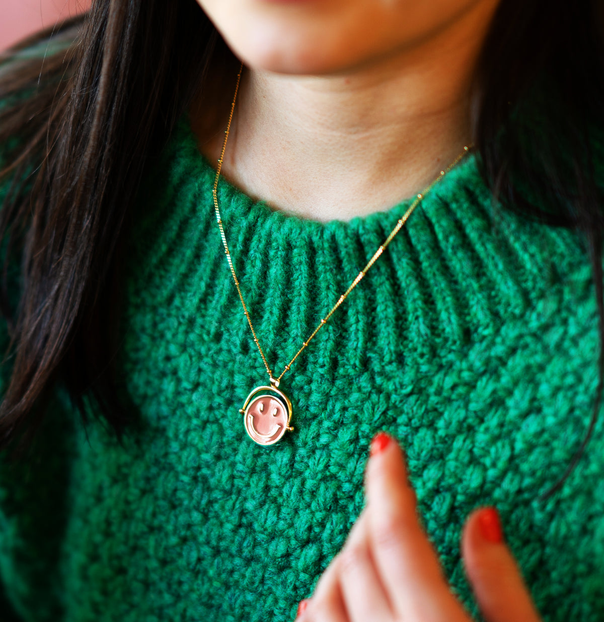 Smiling Face Enamel Spinner Necklace